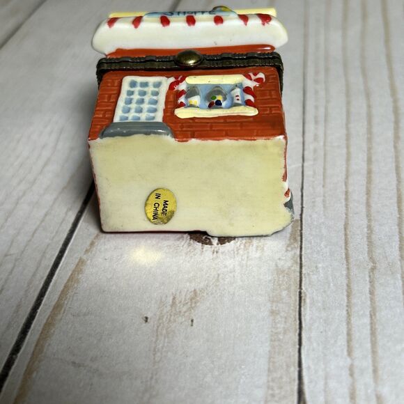 Sweet Shoppe TRINKET BOX Hidden Gingerbread Stripe Awning Second Floor Pill Ring - Picture 3 of 5